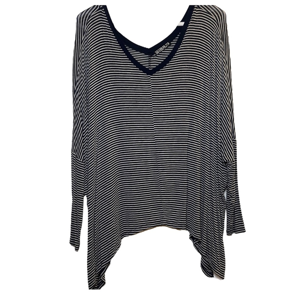 Navy Blue/White Long-Sleeve Shirt